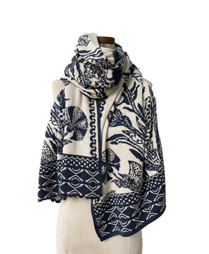 Thistle Wrap